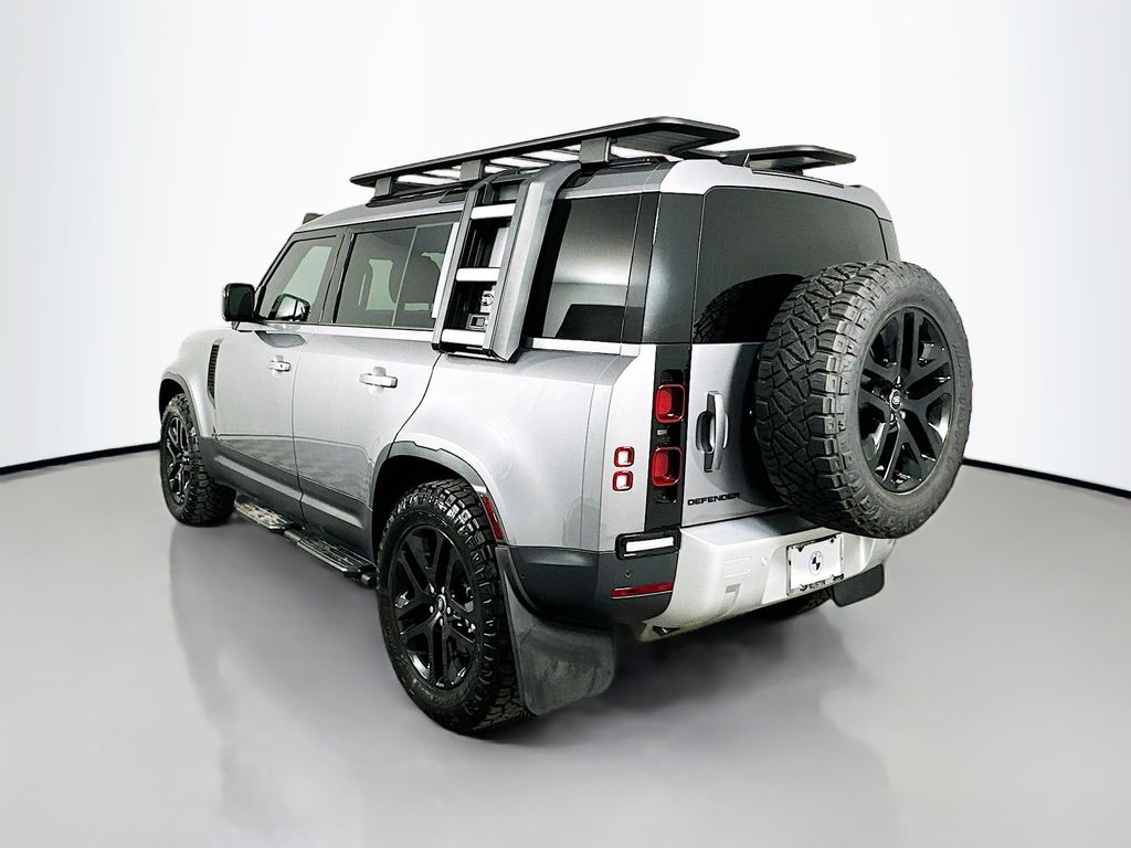 2024 Land Rover Defender 110 7
