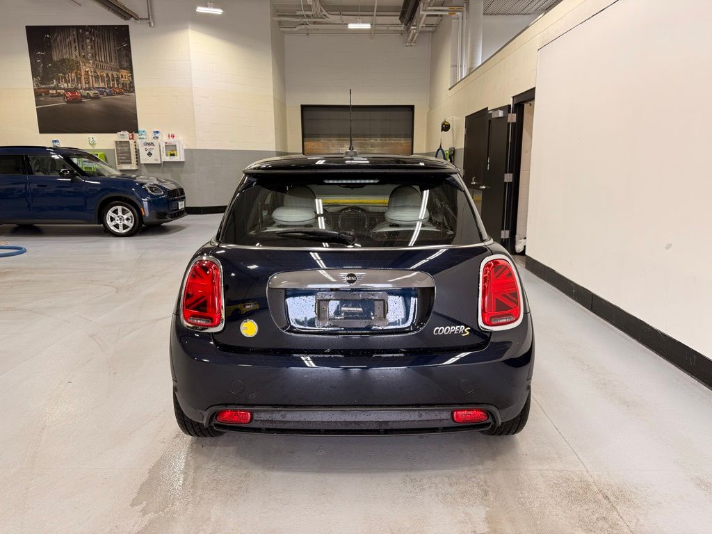 Thumbnail: 2020 MINI Cooper - 4