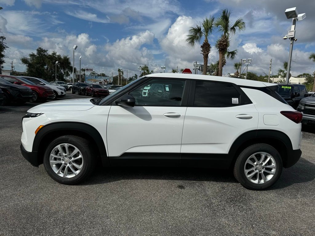 2025 Chevrolet TrailBlazer LS 4