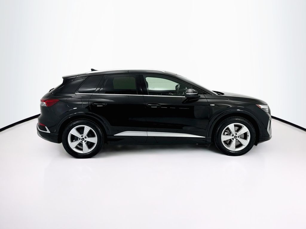 Thumbnail: 2024 Audi Q4 e-tron - 4