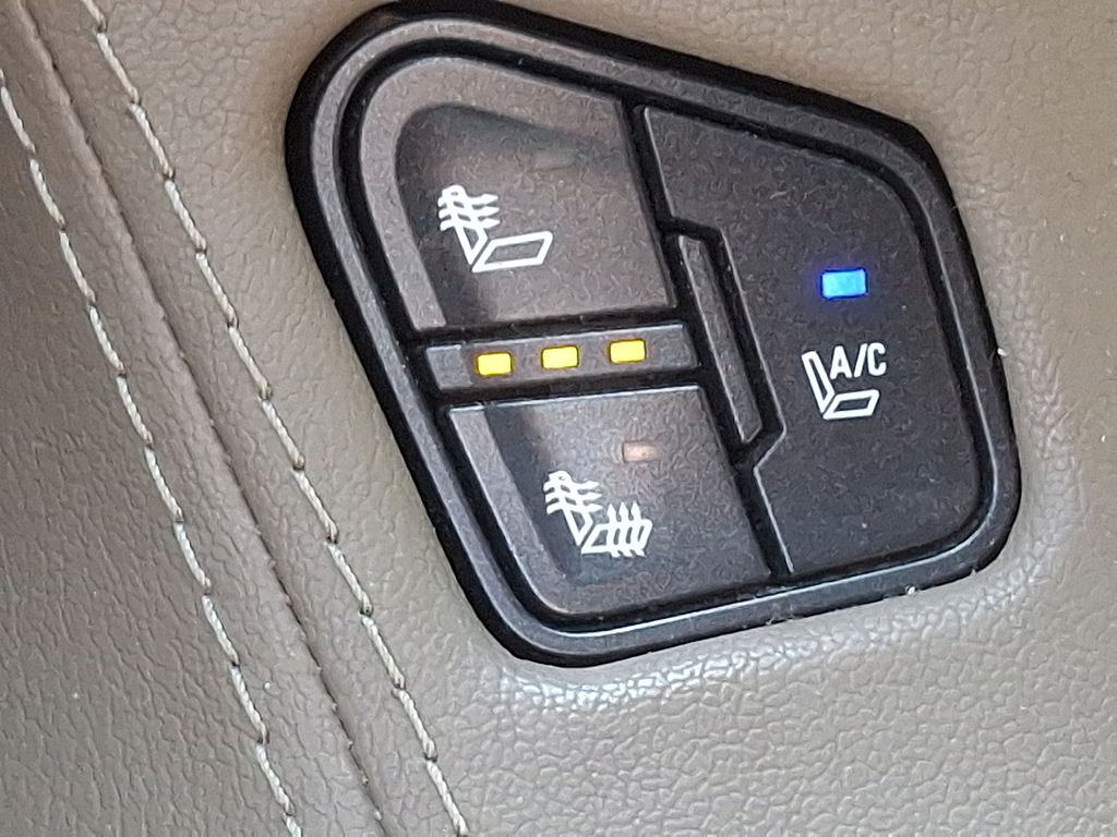 2015 GMC Yukon SLT 24
