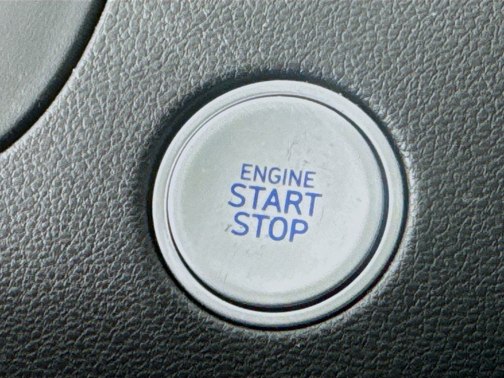 Used Car 2022 Hyundai Tucson Hybrid  Sel Convenience For Sale Under $20,000 In Austin, Texas