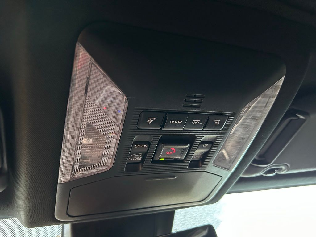 Thumbnail: 2021 Toyota RAV4 - 29