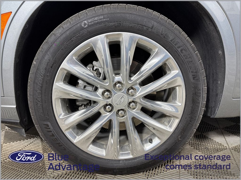 2024 Argent Silver Metallic Cadillac XT6 Premium Luxury FWD SUV