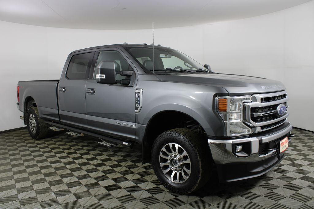 2022 Ford F-350 Super Duty Lariat Crew Cab 4WD