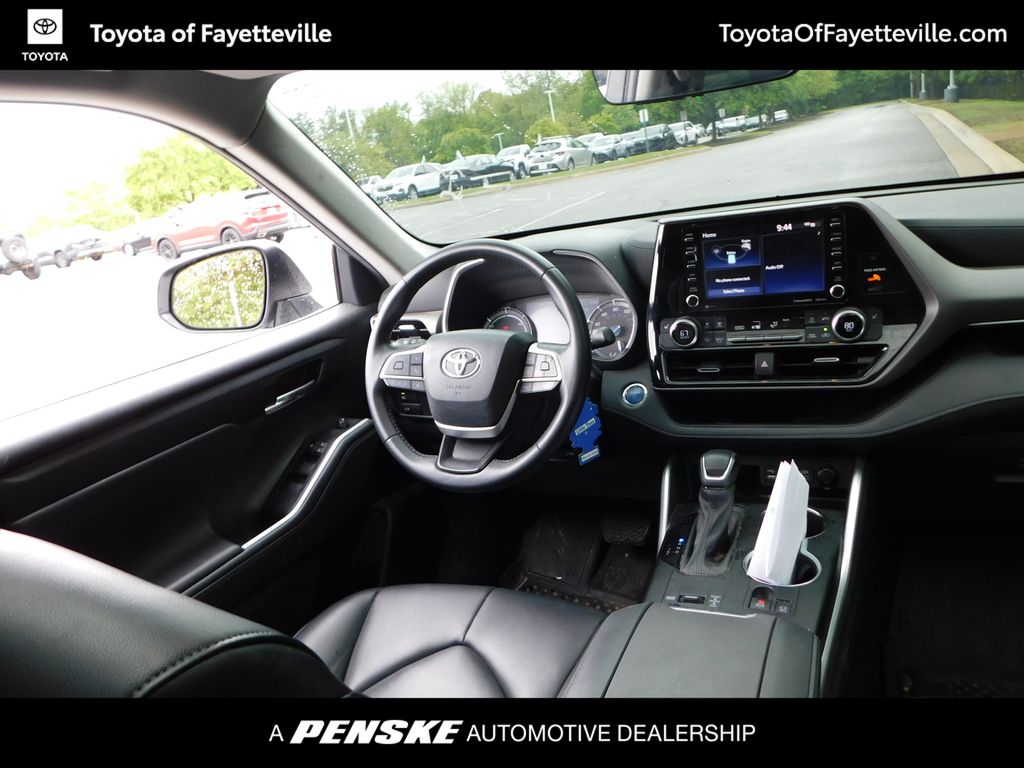 2022 Toyota Highlander XLE 7