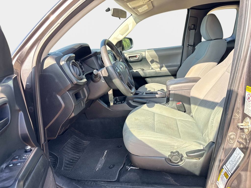 Used 2016 Toyota Tacoma Truck