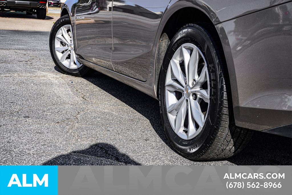 Used 2024 Gray Chevrolet LT image 13