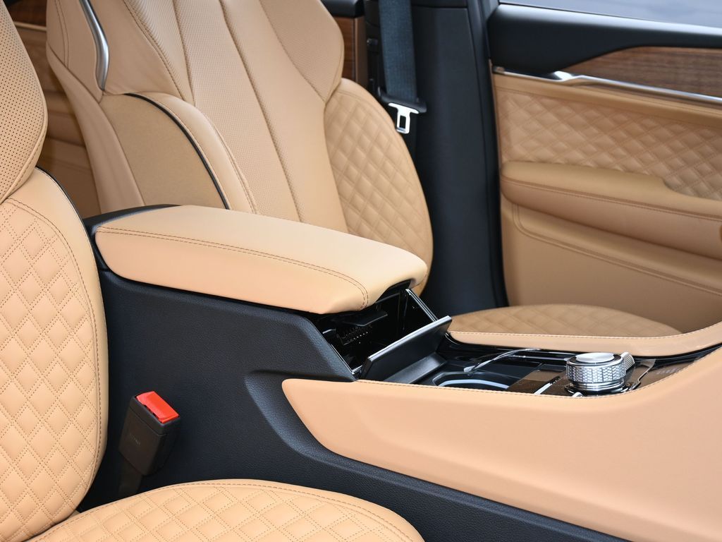 New 2025 Silver Zynith Jeep Summit image 53