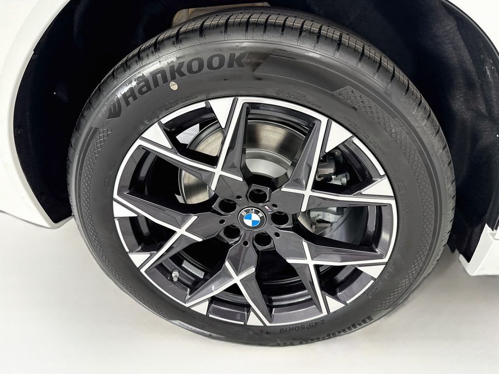 Thumbnail: 2026 BMW X3 - 32