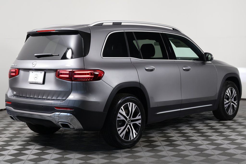 Thumbnail: 2026 Mercedes-Benz GLB - 2