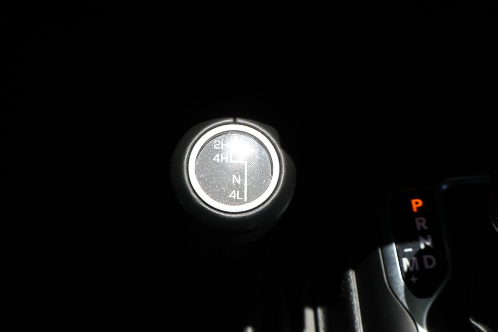 Thumbnail: 2021 Jeep Wrangler - 23