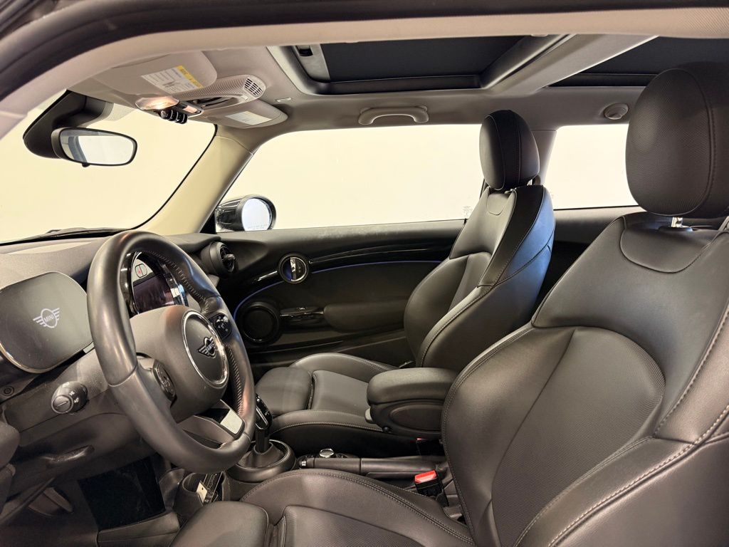 Thumbnail: 2023 MINI Cooper - 10