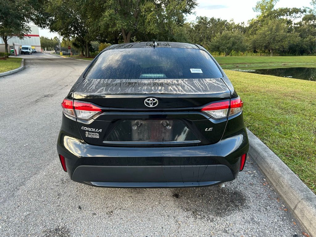 Thumbnail: 2022 Toyota Corolla - 4