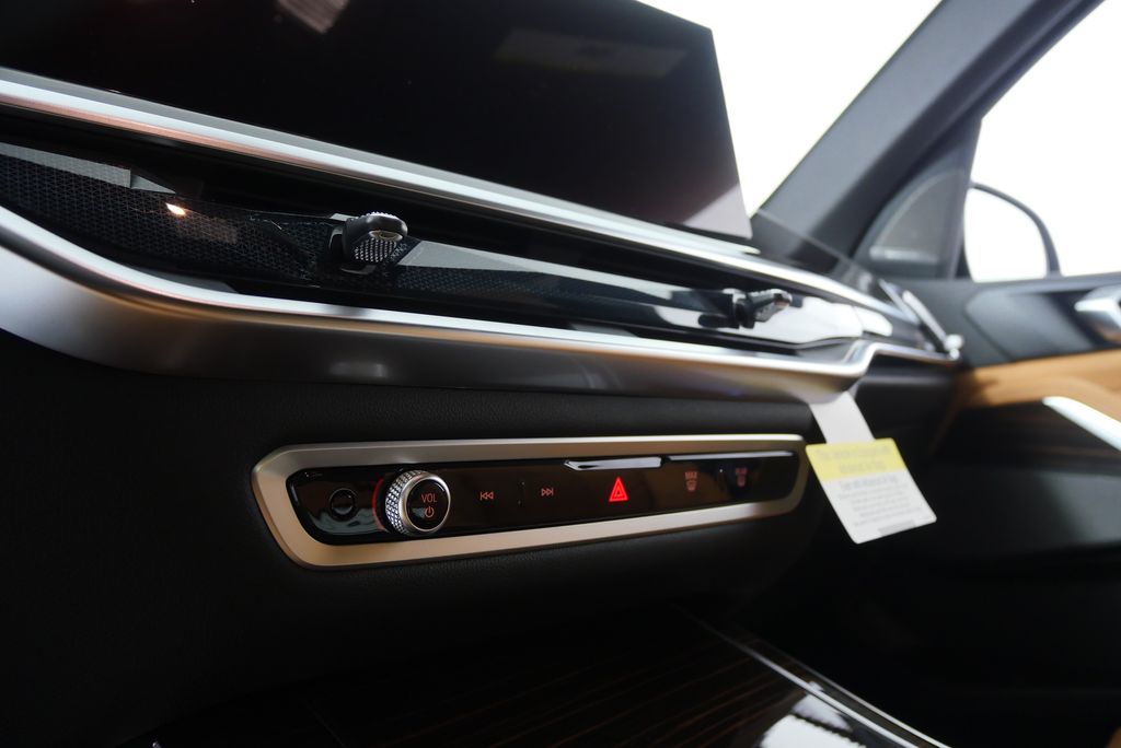 2026 BMW X5 xDrive40i 21