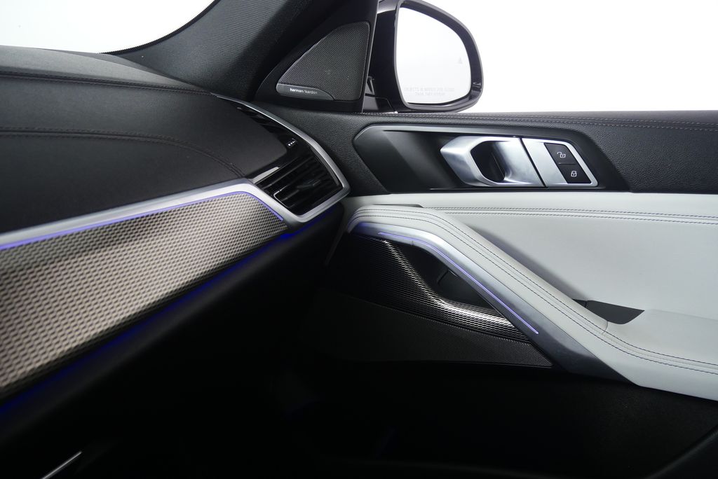 Thumbnail: 2023 BMW X6 - 27