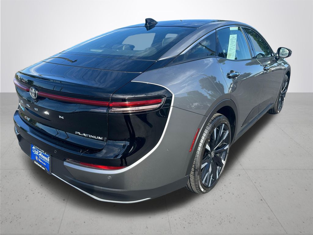 2024 Toyota Crown Platinum