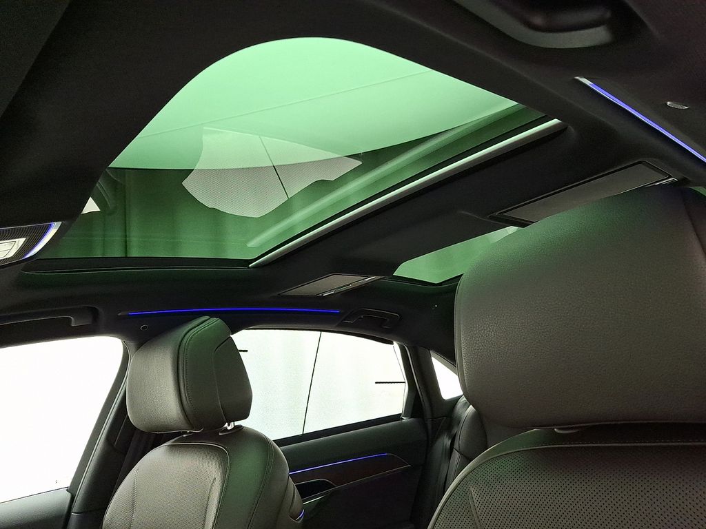 Thumbnail: 2021 Audi A8 - 14