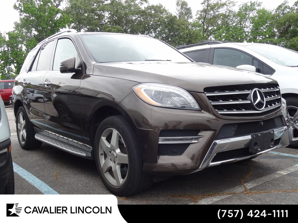2015 Mercedes-Benz M-Class ML350 4MATIC's photo