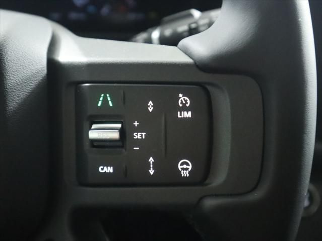 Thumbnail: 2025 Land Rover Defender - 13