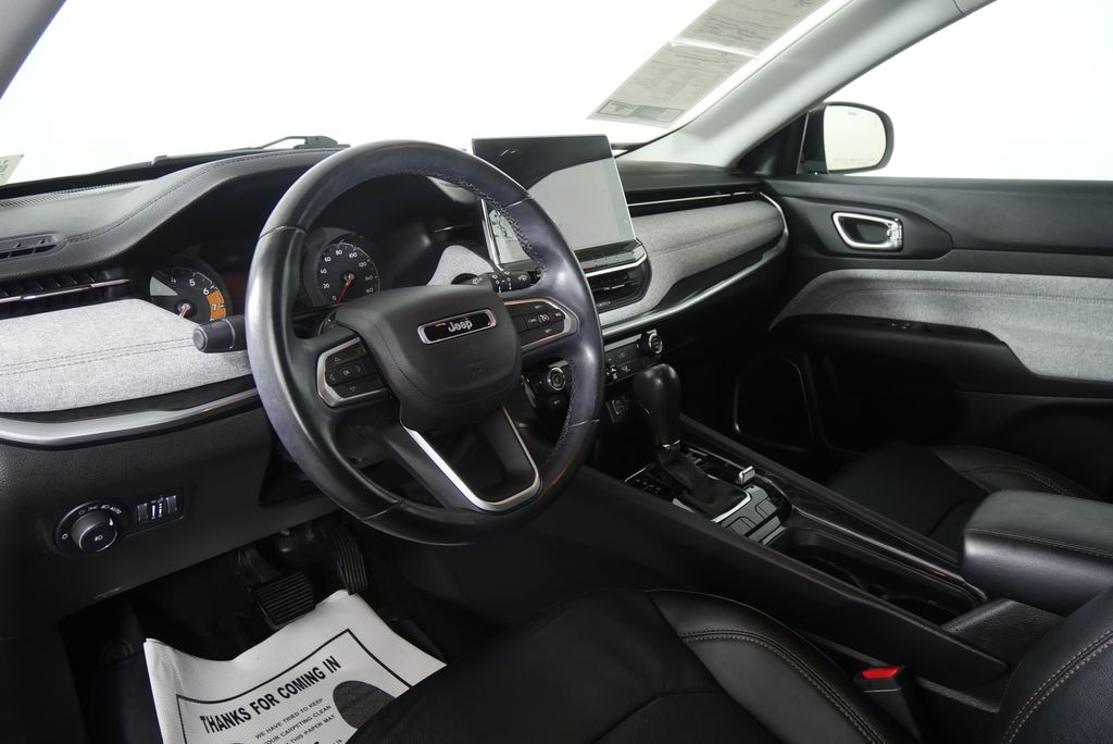 Thumbnail: 2022 Jeep Compass - 13