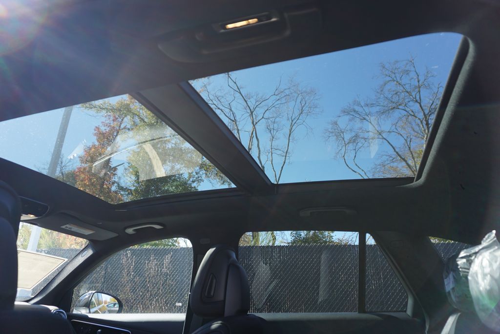 Thumbnail: 2026 Mercedes-Benz GLC - 15