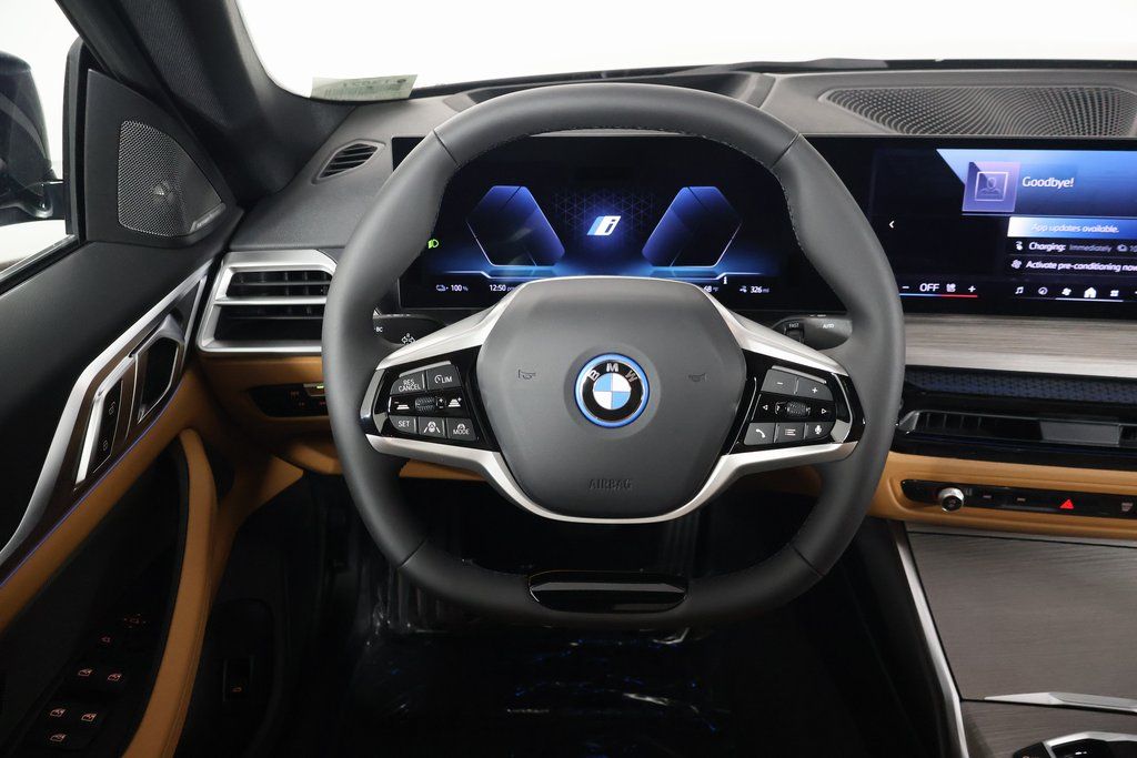 Thumbnail: 2026 BMW i4 - 3