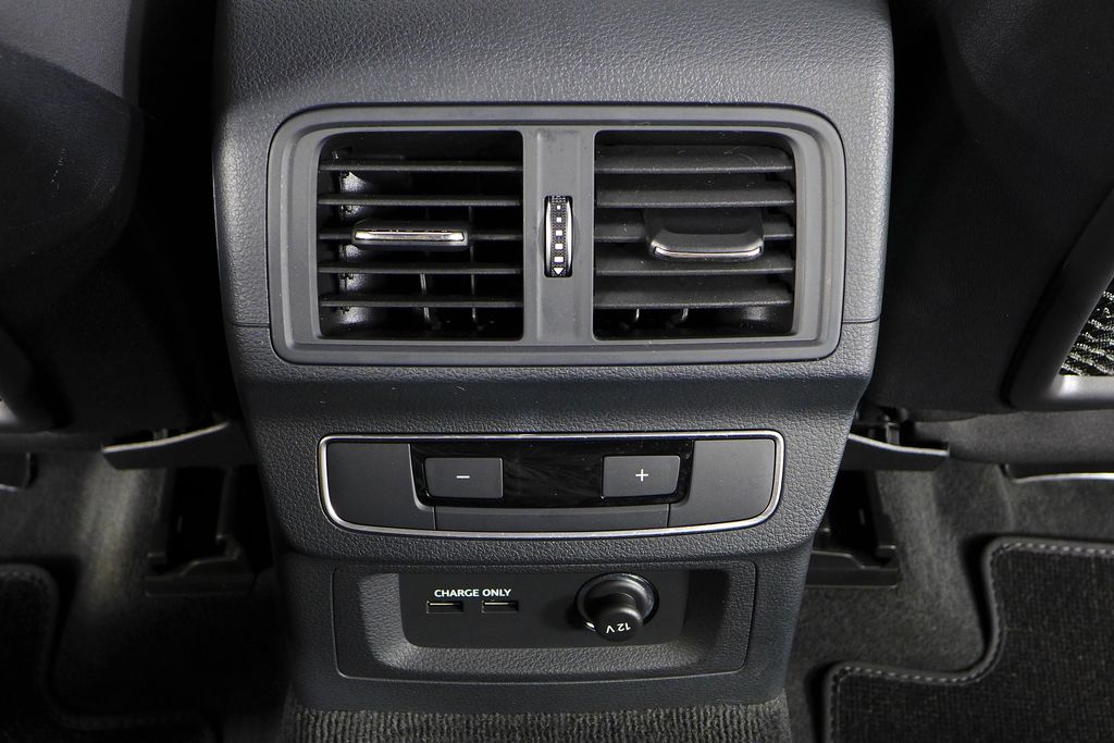 Thumbnail: 2023 Audi Q5 - 24