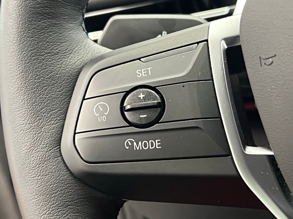 Thumbnail: 2025 BMW X1 - 18