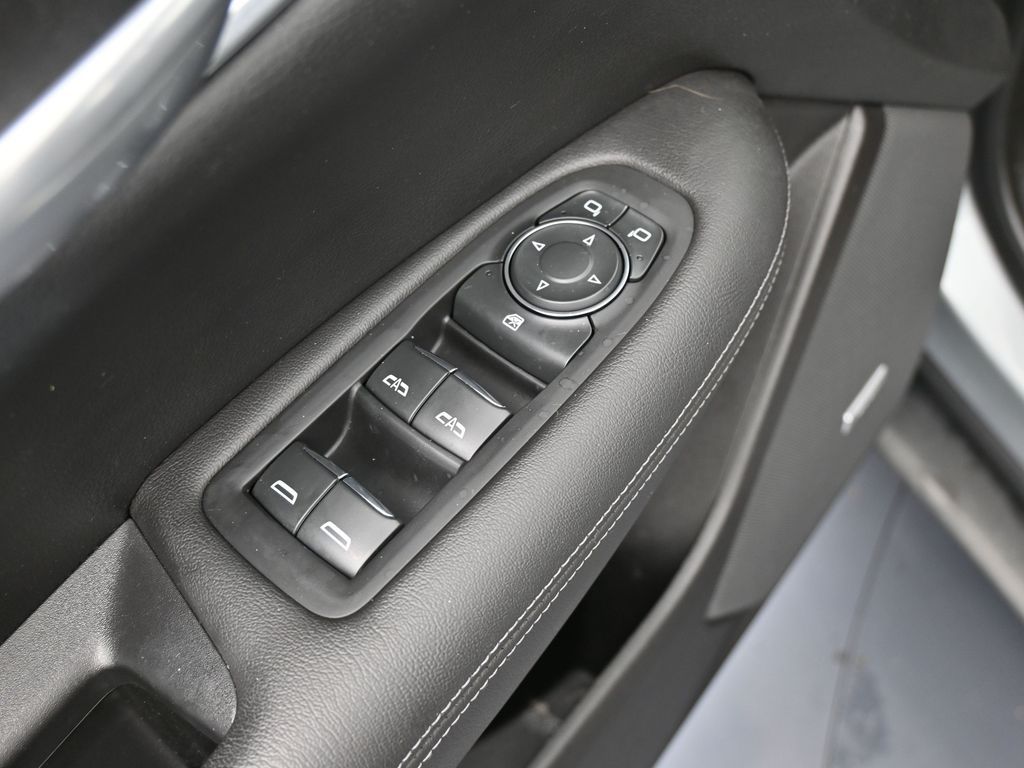 Used 2024 Argent Silver Metallic Cadillac Luxury image 16