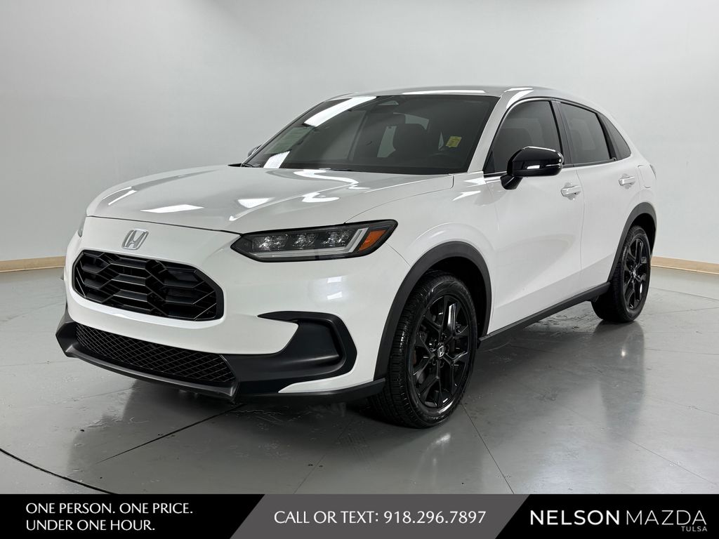 White 2025 Honda HR-V SUV / Crossover Front-Wheel Drive Continuously Variable Transmission