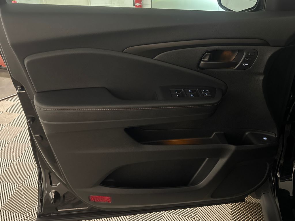 Certified Used 2025  Honda TrailSport image 15