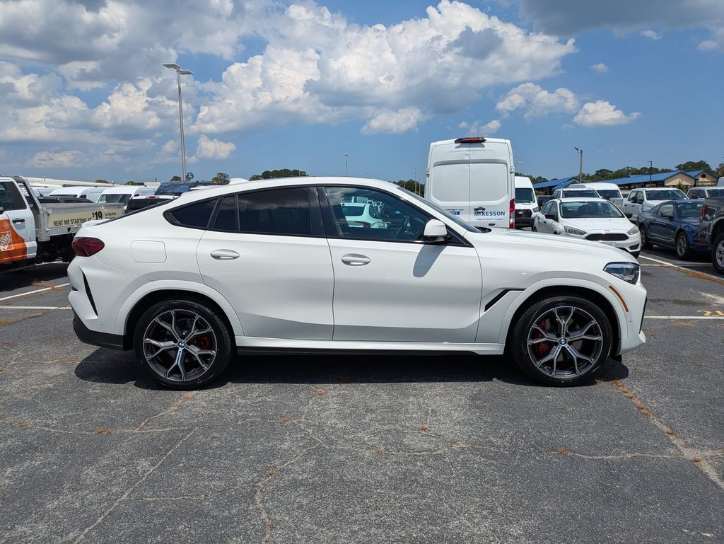 2022 BMW X6 xDrive40i