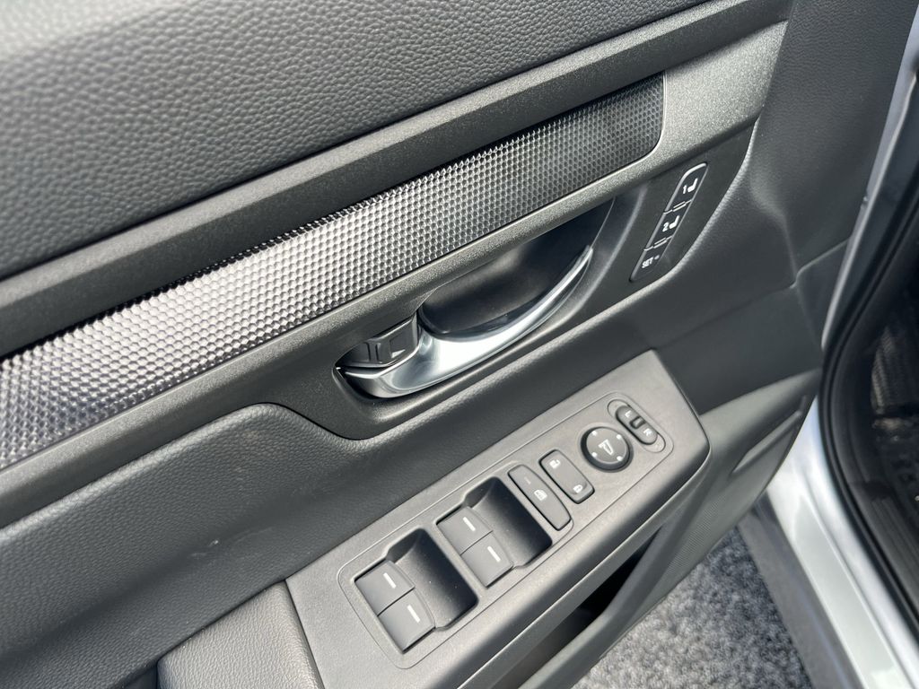 new 2026 Honda CR-V Hybrid car, priced at $38,437