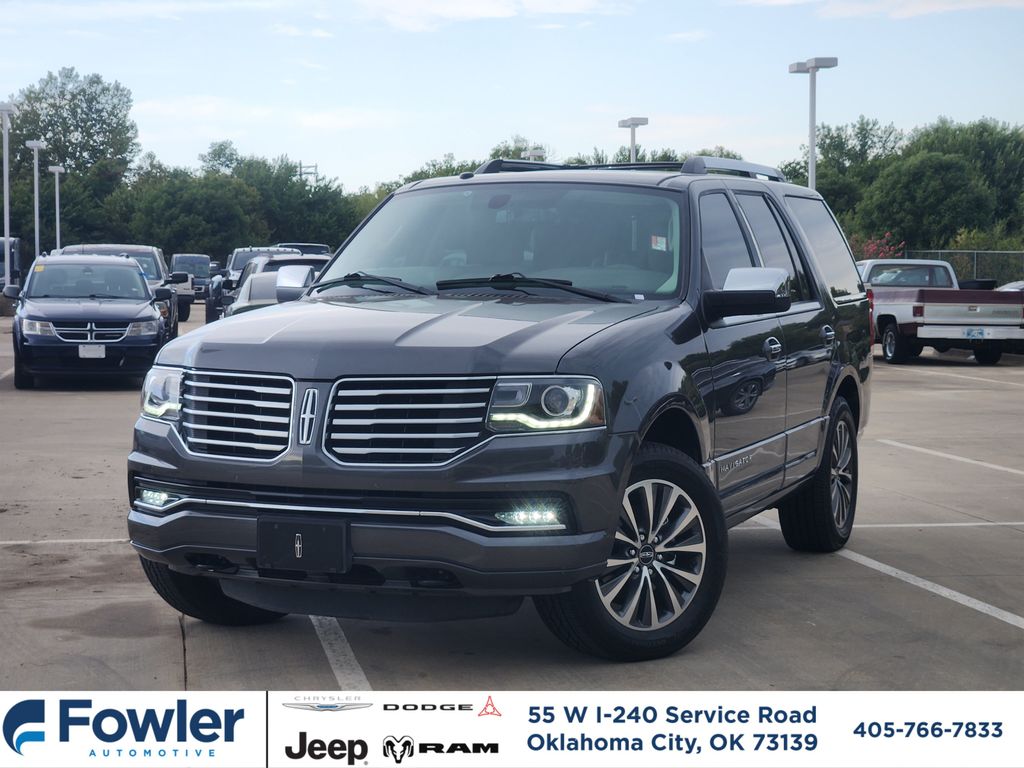 2017 Lincoln Navigator Select RWD