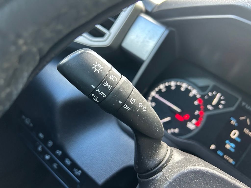 Thumbnail: 2025 Toyota Tundra - 25