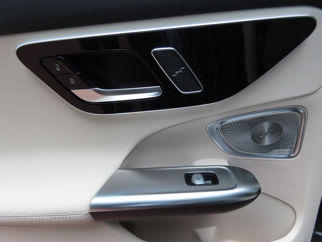 Thumbnail: 2024 Mercedes-Benz C-Class - 9