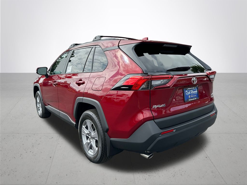 2025 Toyota RAV4 XLE