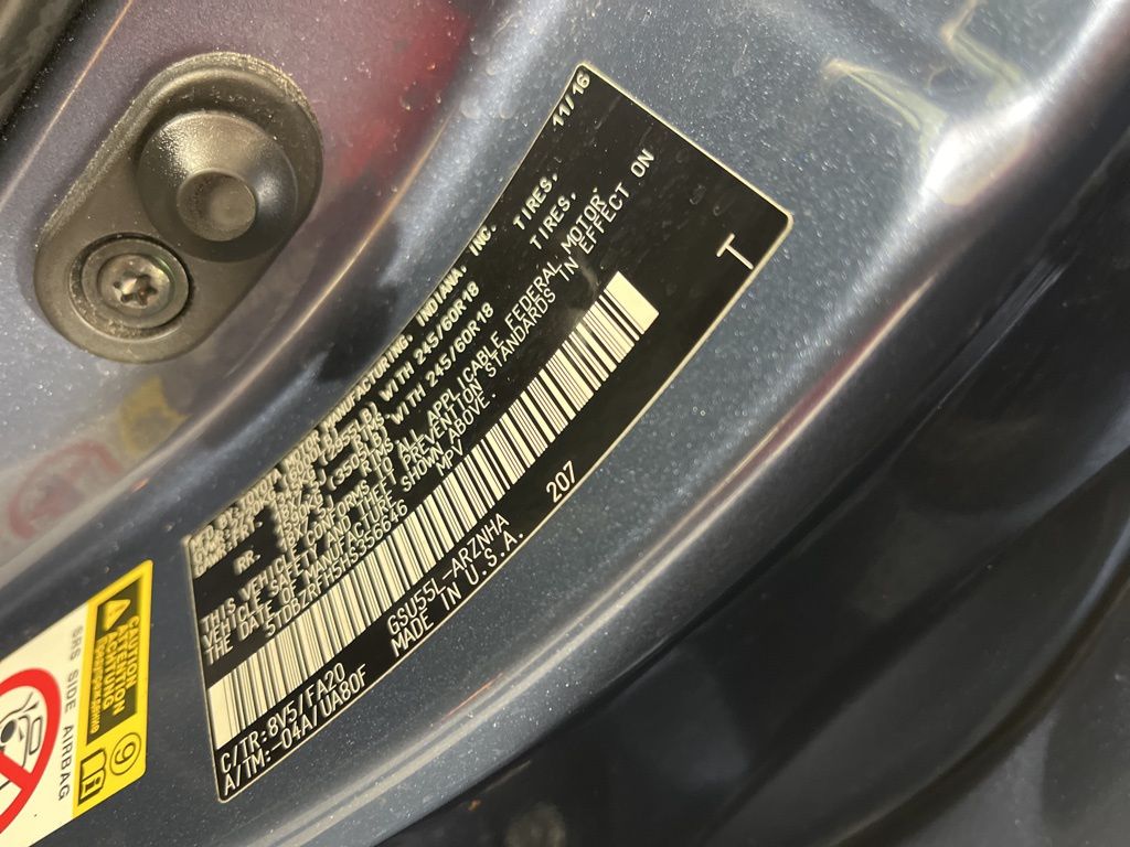 Thumbnail: 2017 Toyota Highlander - 32