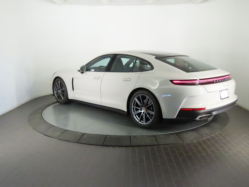 Thumbnail: 2026 Porsche Panamera - 3
