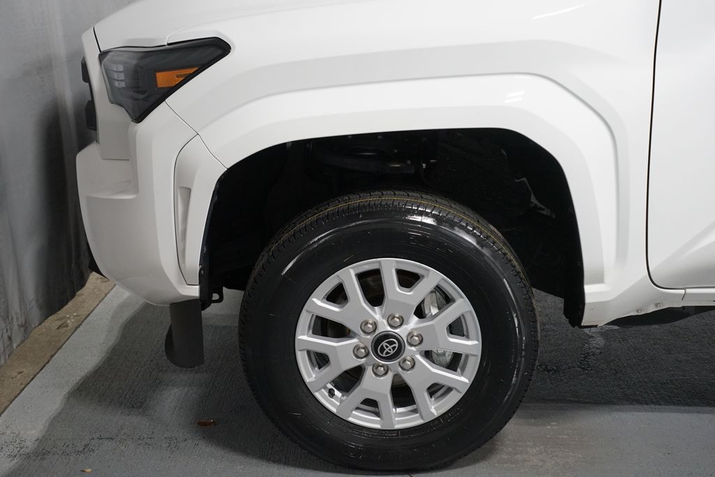 Thumbnail: 2024 Toyota Tacoma - 5