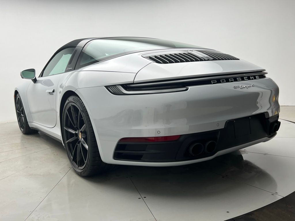 Thumbnail: 2024 Porsche 911 - 29