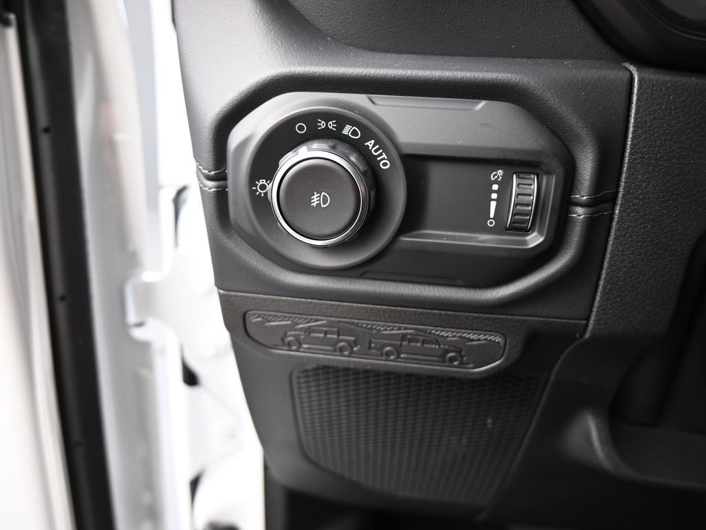 New 2025 Bright White Clearcoat Jeep Sahara image 24