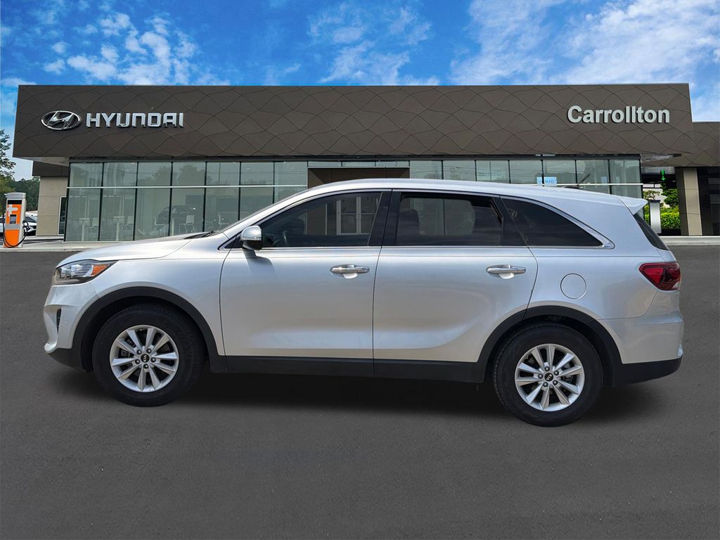 Used 2019 Sparkling Silver Kia L image 8
