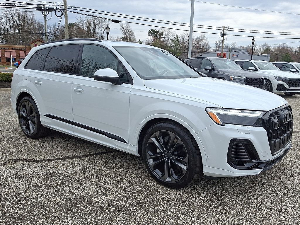 Thumbnail: 2026 Audi Q7 - 2