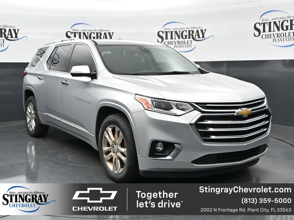 2020 Chevrolet Traverse Plata (Silver Ice Metallic) SUV/Crossover Todo terreno 9 velocidades Automática