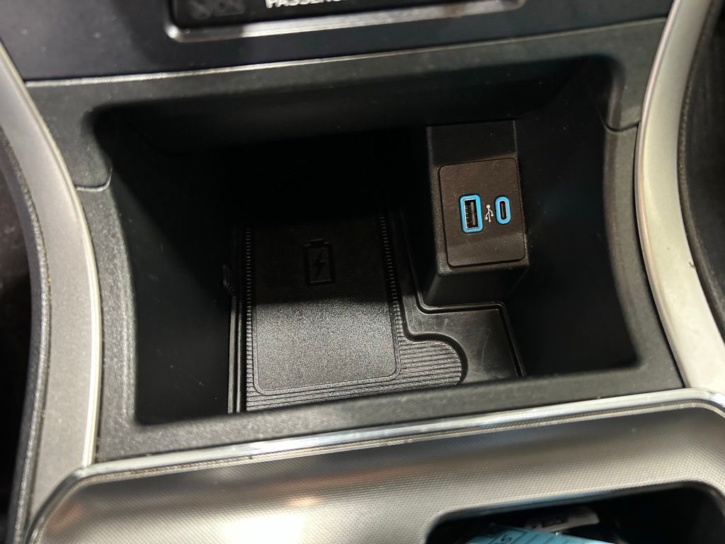 used 2022 Ford Edge car, priced at $19,841