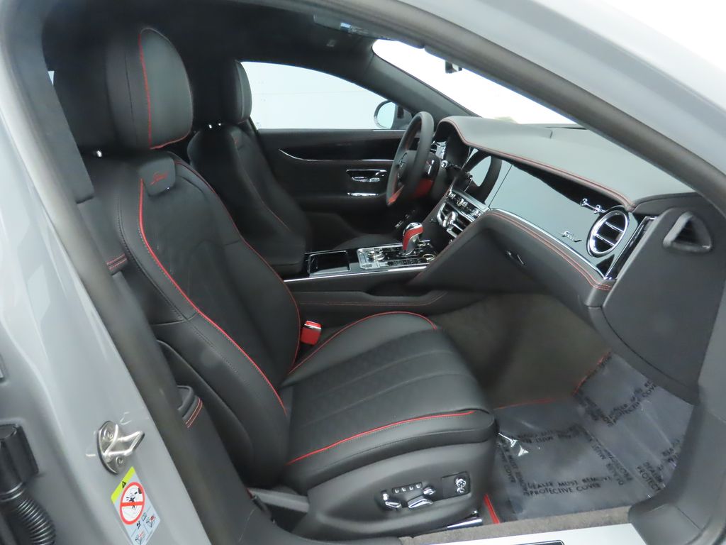 Thumbnail: 2025 Bentley Flying Spur - 22