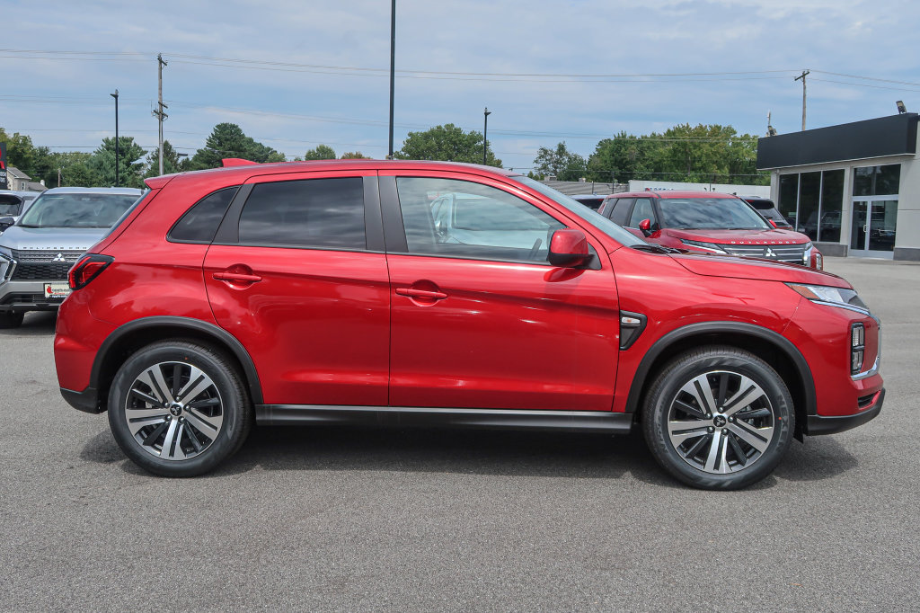 2027 Mitsubishi Outlander Sport ES
