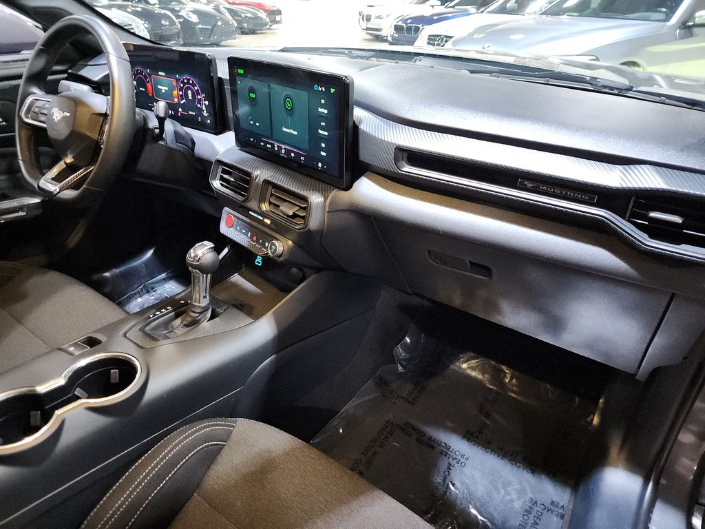 2024 Ford Mustang EcoBoost photo